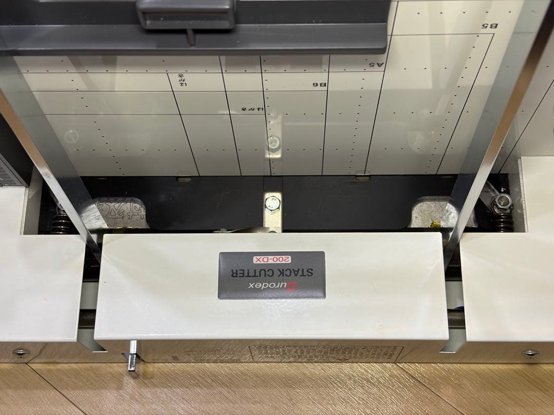 (訳あり) 裁断機 Durodex スタックカッター 200DX ホワイト