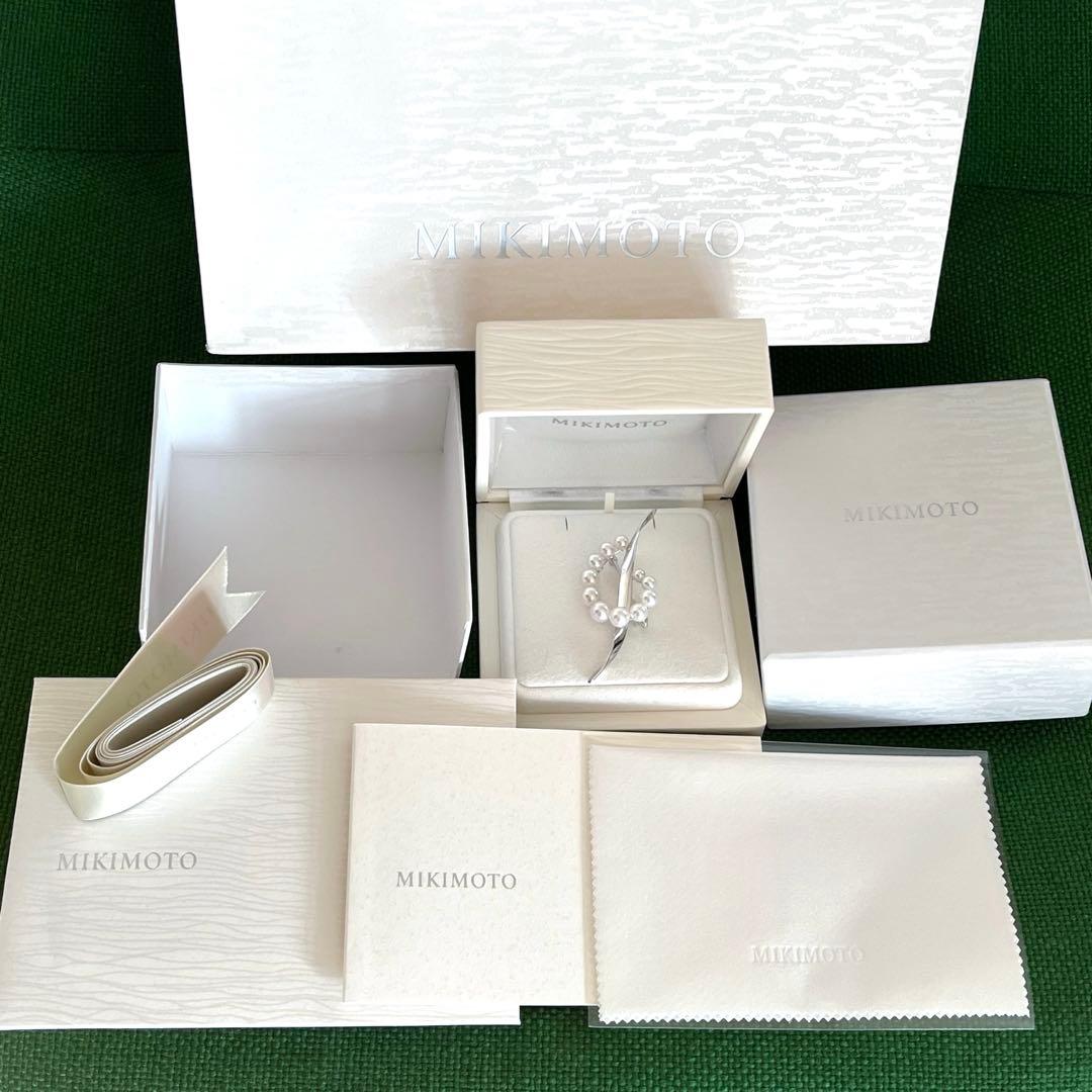 ミキモト　ブローチ　K18WG 入手困難　MIKIMOTO