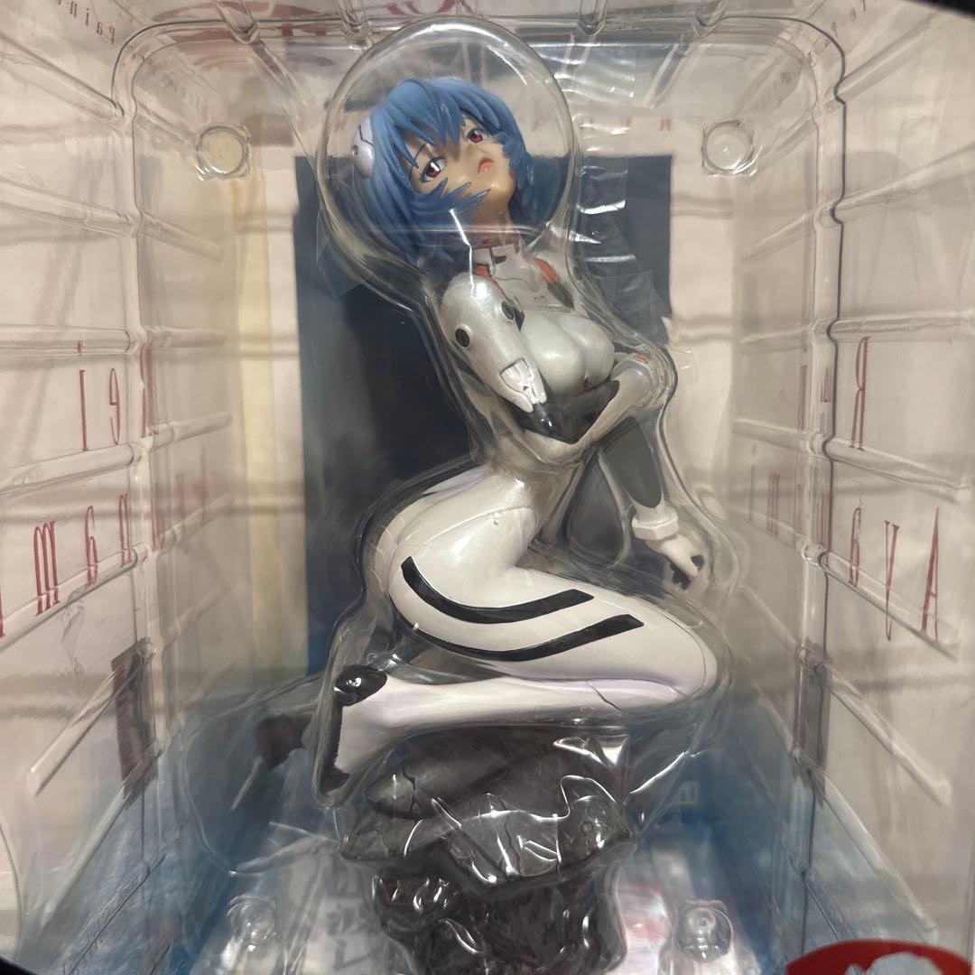 新劇場版エヴァンゲリオン レイ・アヤナミ フィギュア