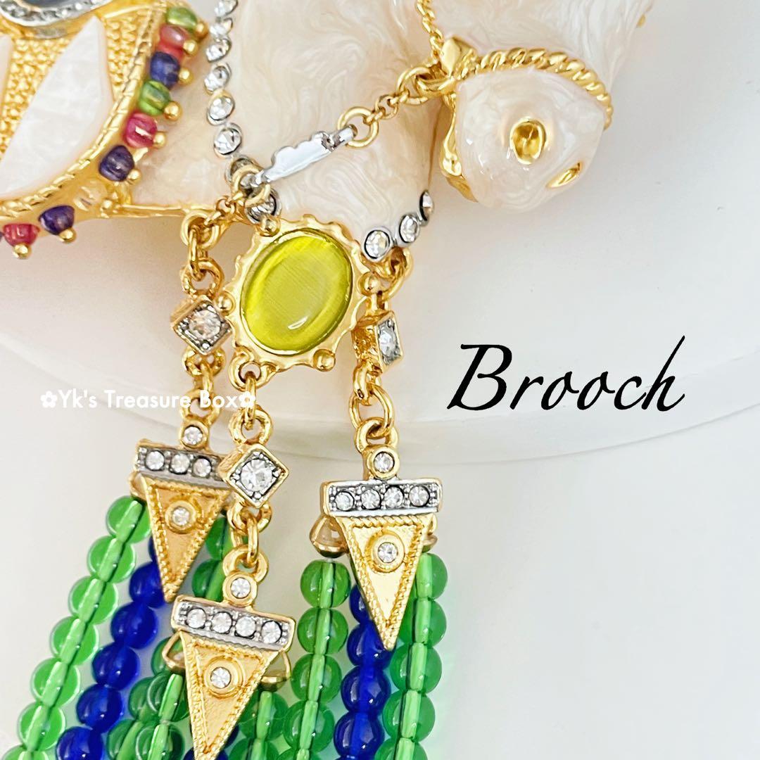 Z284/マットゴールド エナメル 馬 ホース瑠璃ビーズタッセルブローチ