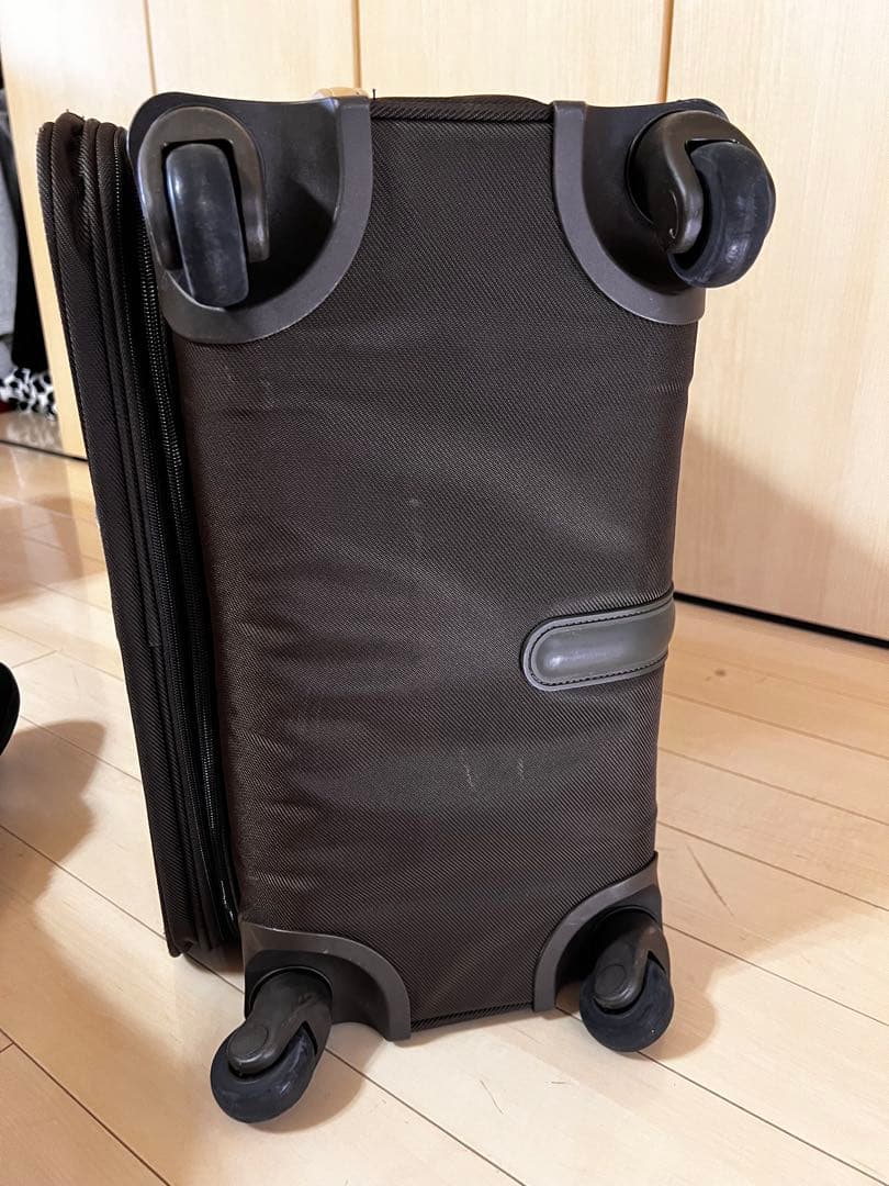 39 サムソナイト　スーツケース