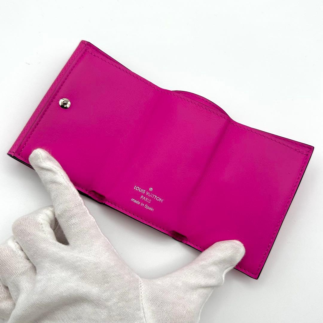 【極美品】ルイヴィトン タイガラマ ディスカバリー コンパクト 希少 ピンク