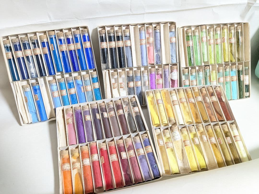 日本画 岩絵具 水干絵具 その他 大量放出(約450点)