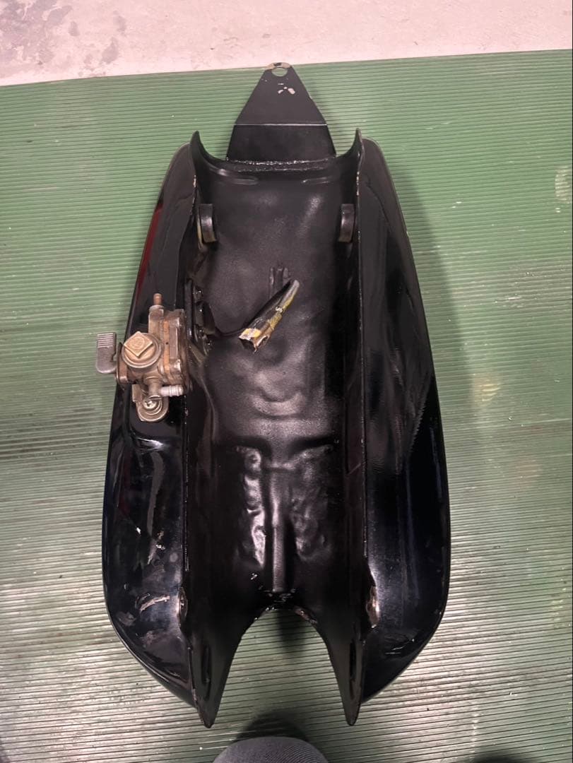 YAMAHA SR400用　YB1タンク　黒