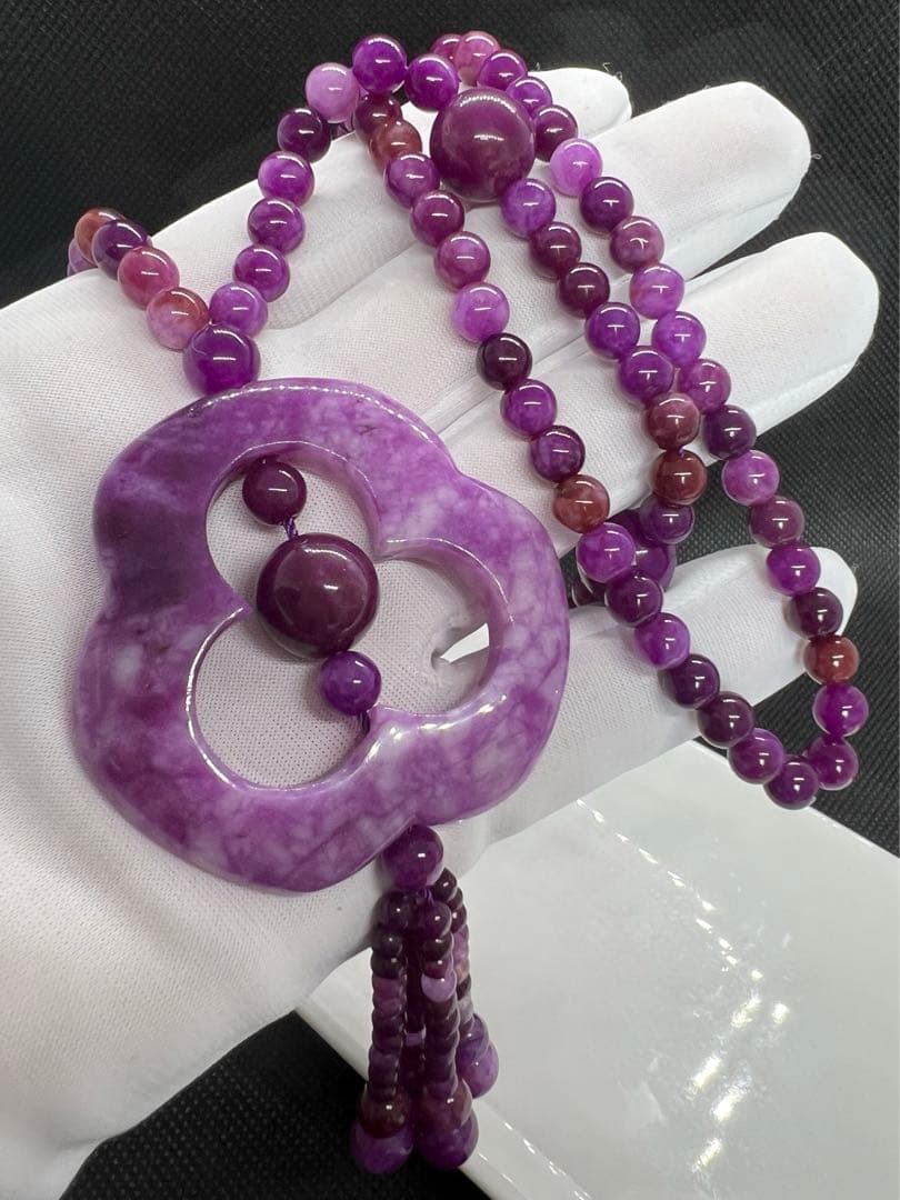 新品　高品質 南アフリカ産 天然舒俱来(スギライト)のネックレス★AB895