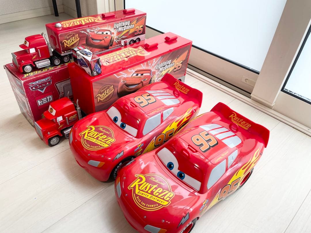 トミカ カーズ マック2台、マックィーン ポップコーンバケット2台、ハドソン1台
