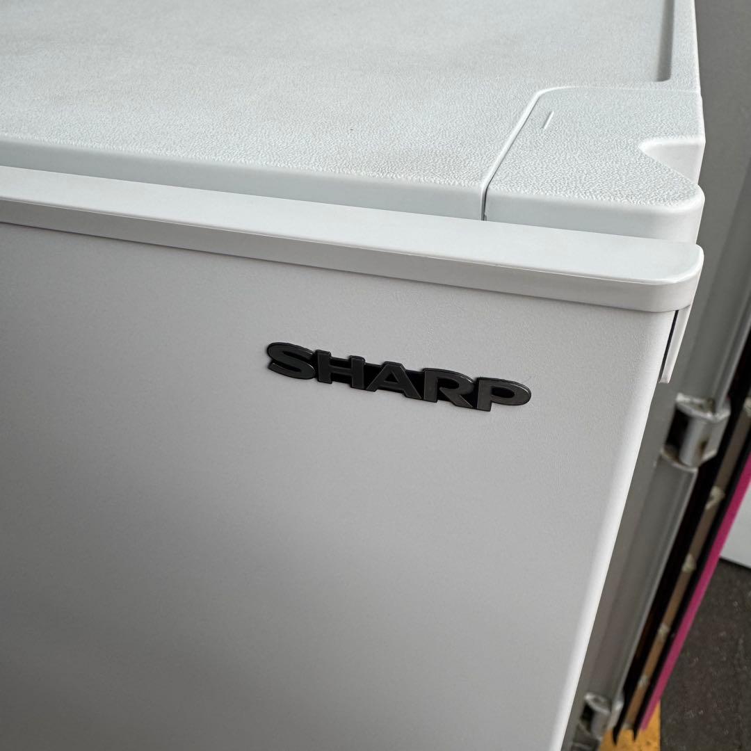 C7411★2023年製美品★シャープ　冷蔵庫　マットホワイト　右.左開き　大型