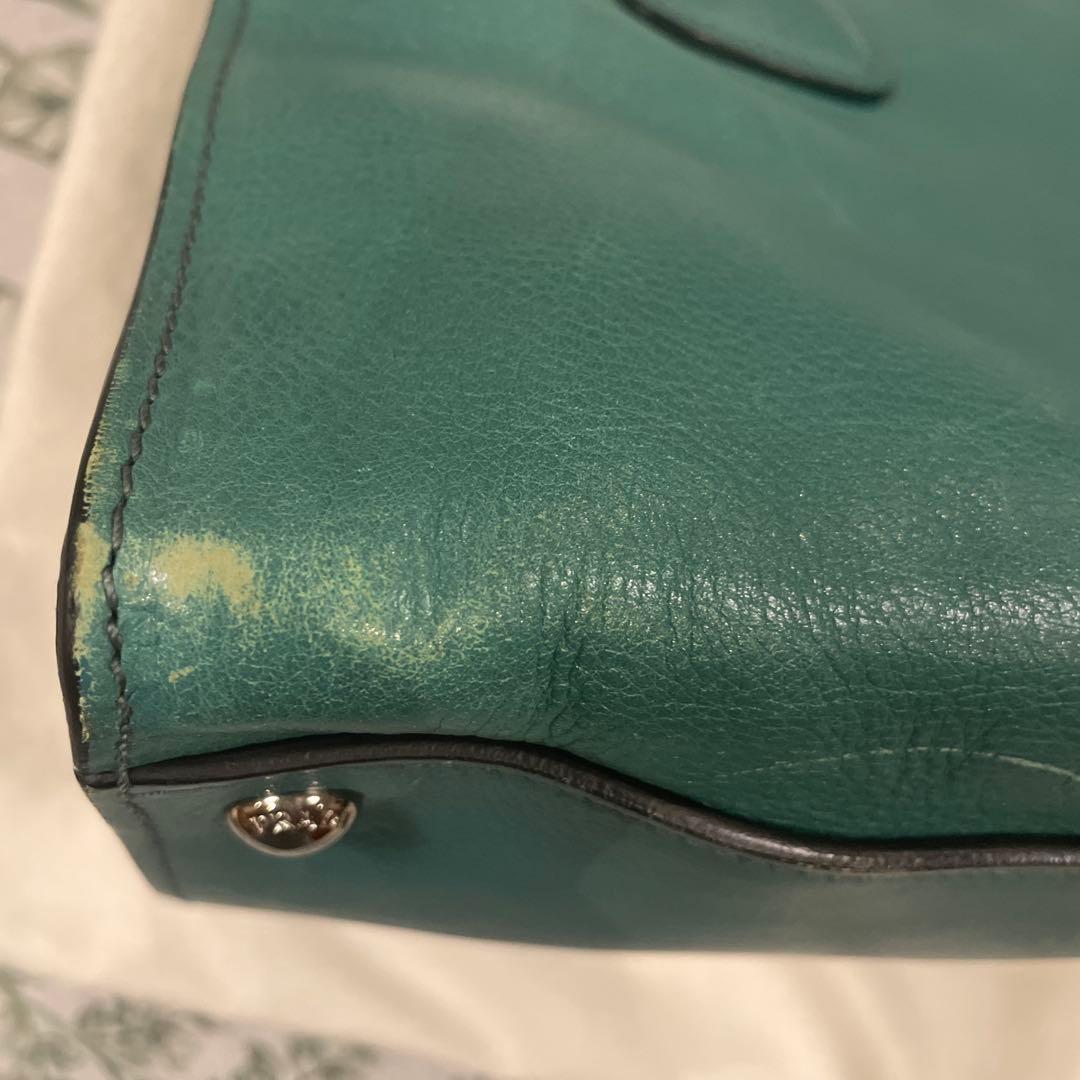PRADA ハンドバッグ　グリーン　ショルダーストラップ付き