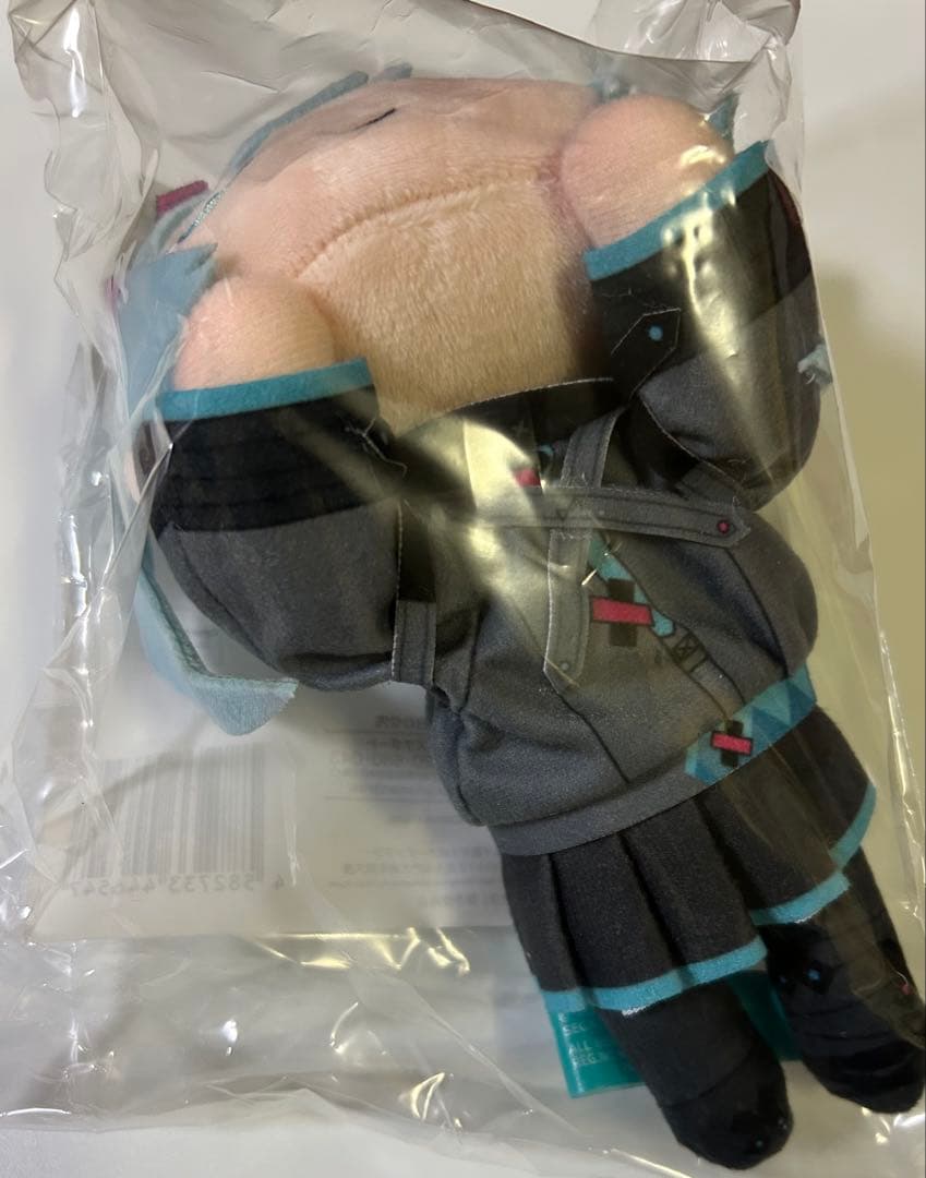 プロセカ　初音 ミク　ぬいぐるみ マスコット 劇場版バツミク寝そべりぬいぐるみ