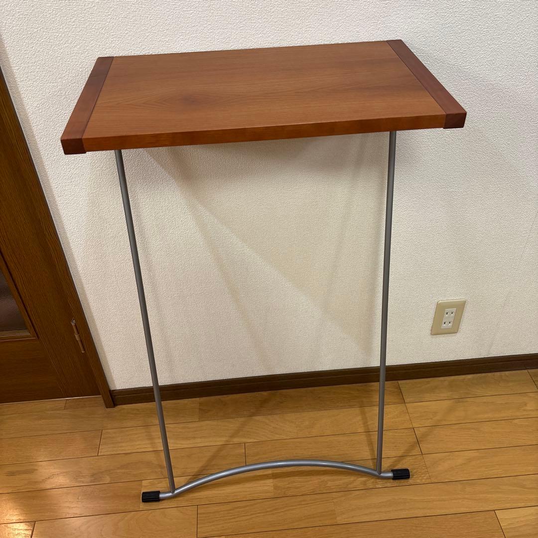 ポラダ社　アクタス　porada 木製サイドテーブル チェリー材　美品