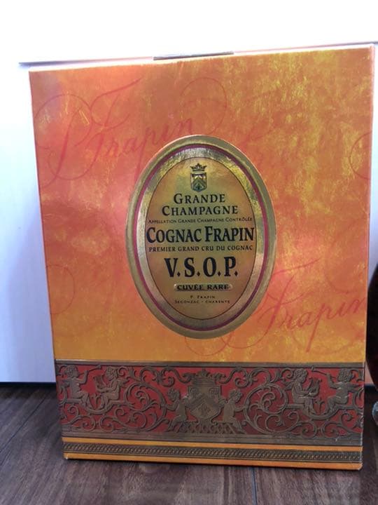 未開栓　COGNAC FRAPIN V.S.O.P. ブランデー　古酒　70cl