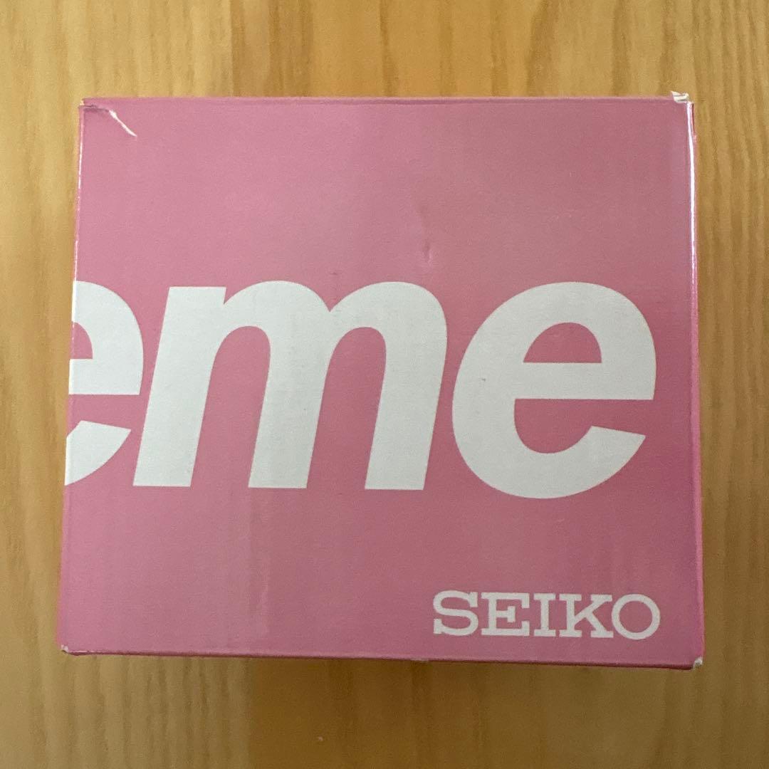 SEIKO Supreme シュプリーム デジタル置時計 レッド