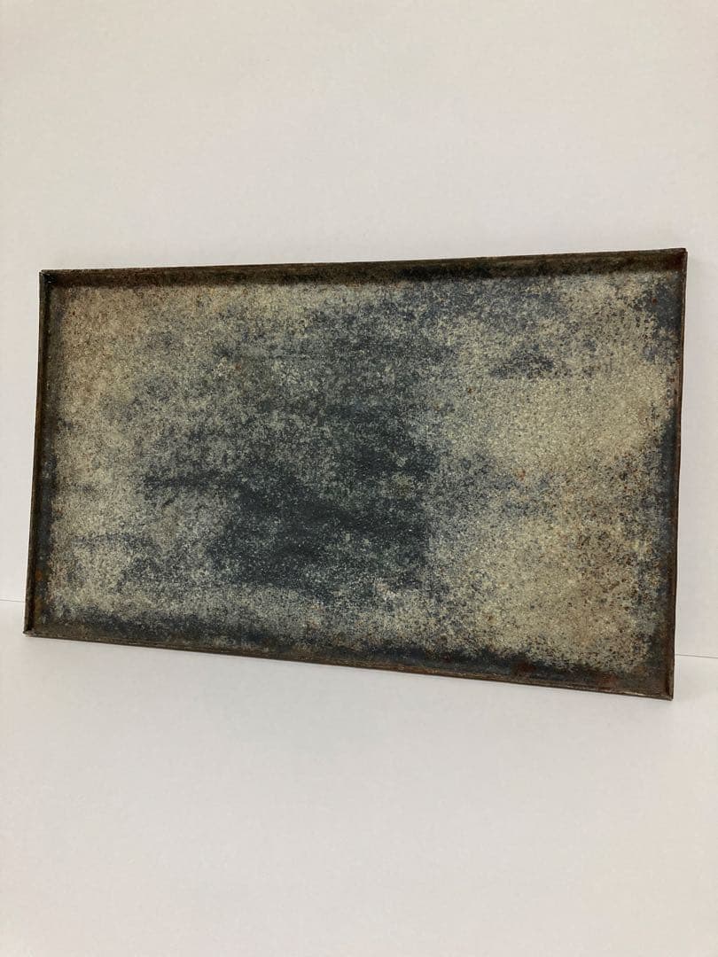 古いフランスの鳥籠の底板