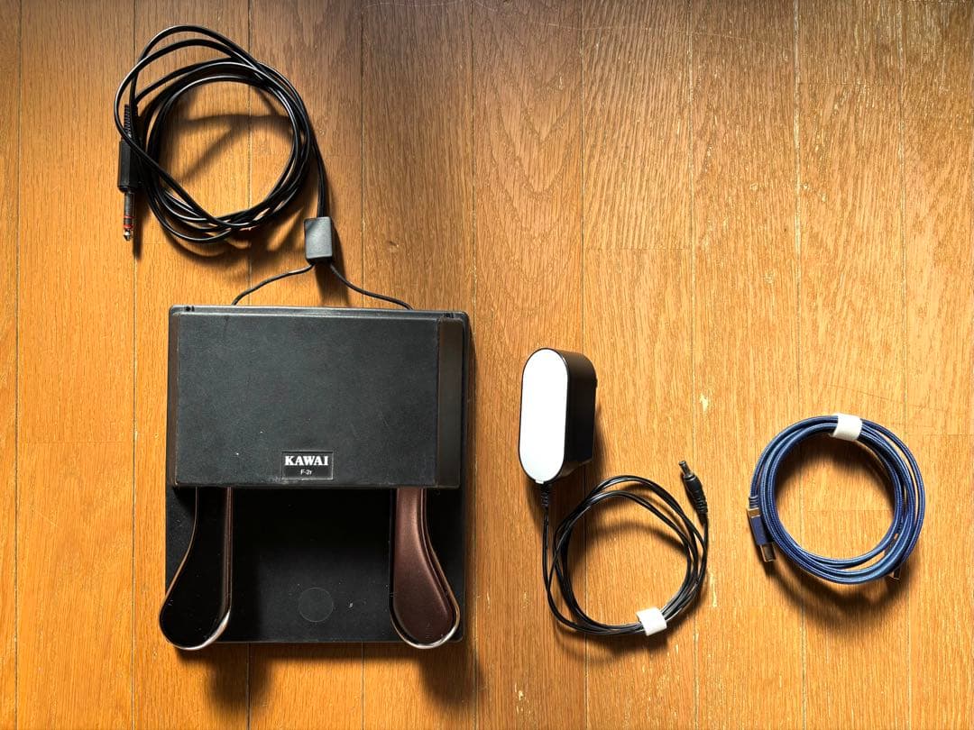 KAWAI ES1 sylphie 電子ピアノ 譜面台付き 動作⭕️ 付属品⭕️