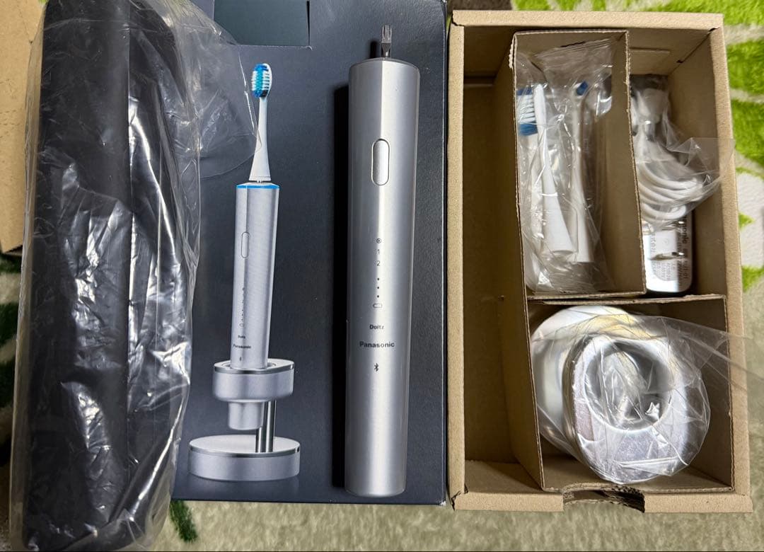 電動歯ブラシ Doltz（ドルツ） シルバー EW-DT72-S おまけ付き