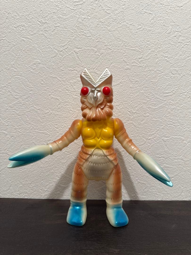 ポピー　復刻版怪獣シリーズ　バルタン星人　蓄光　ソフビ