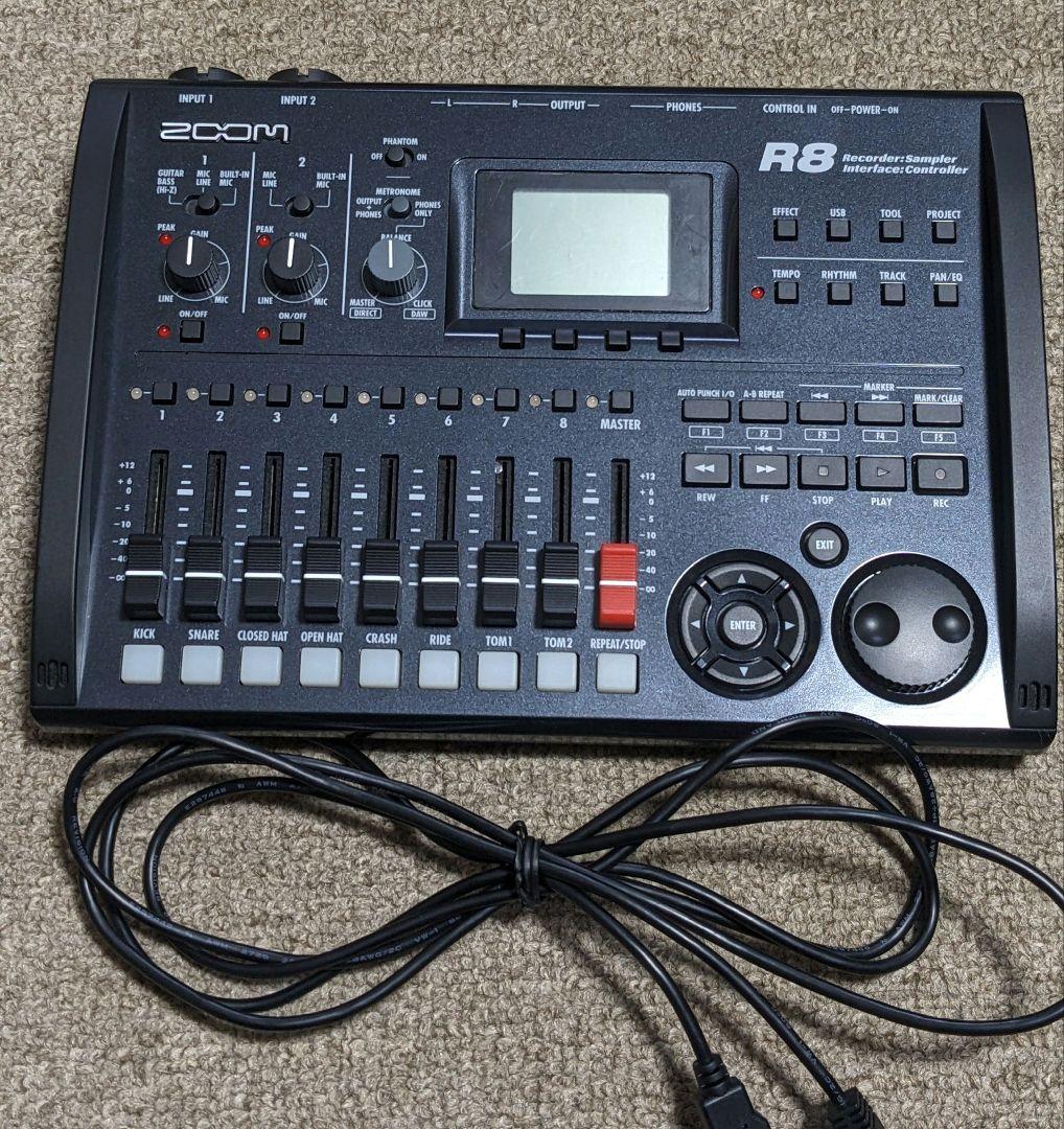 【美品】Zoom R8 マルチトラックレコーダー