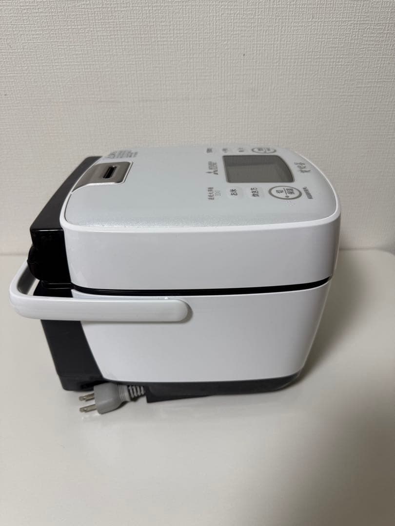 三菱 NJ-SV06R-W IHジャー炊飯器 3.5合 ホワイト 21年製