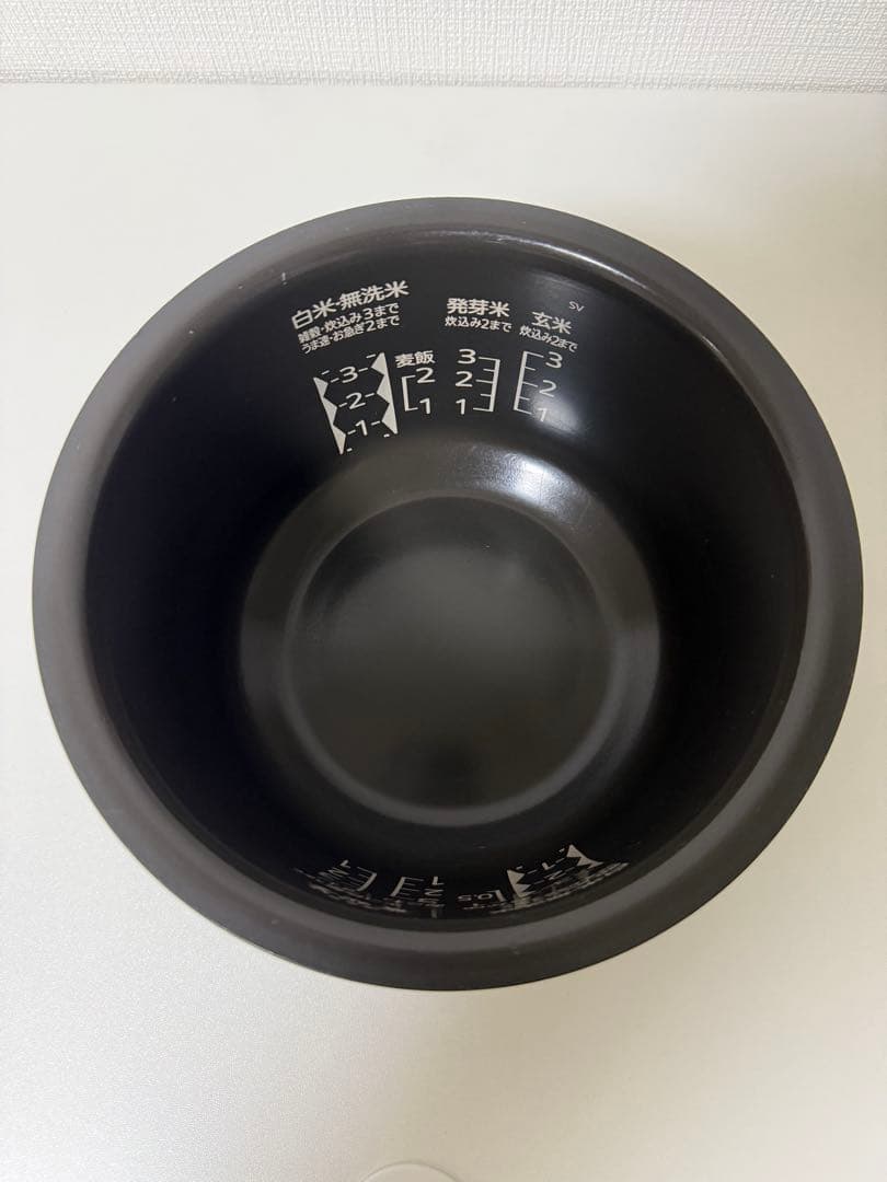 三菱 NJ-SV06R-W IHジャー炊飯器 3.5合 ホワイト 21年製