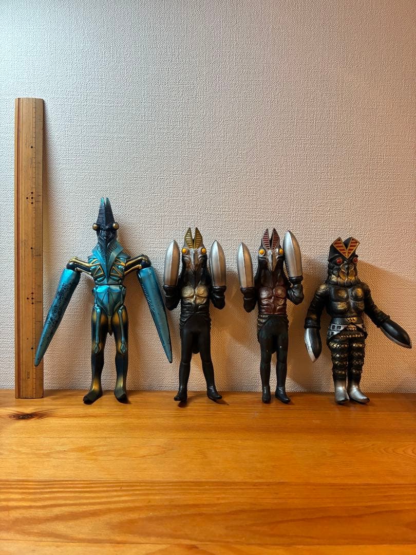 バルタン星人　4体セット