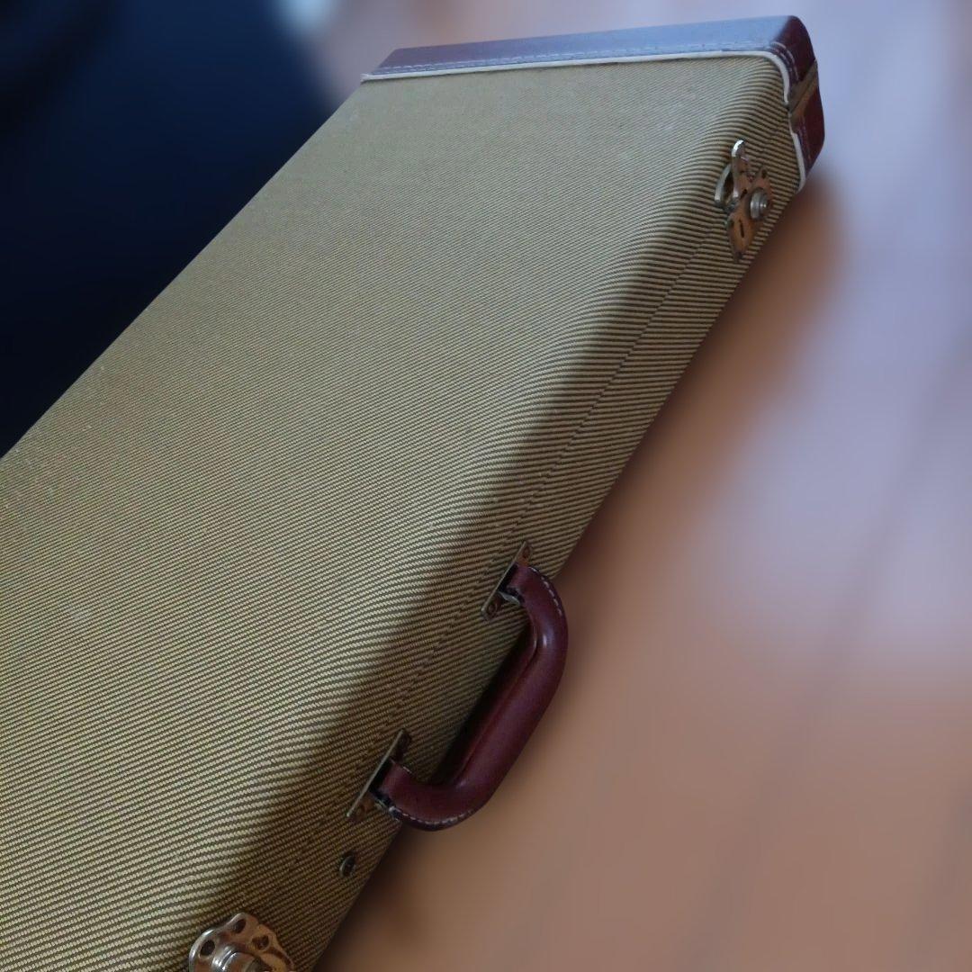 エレキギター Ｅａｓｔ　Ｖｉｌｌａｇｅ　Ｇｕｉｔｅｒｓ