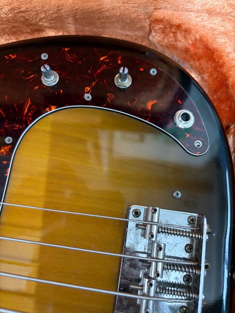 FERNANDES BURNY OLDS フェルナンデス エレキベース