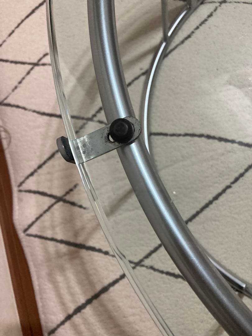 ガラスリビングテーブル