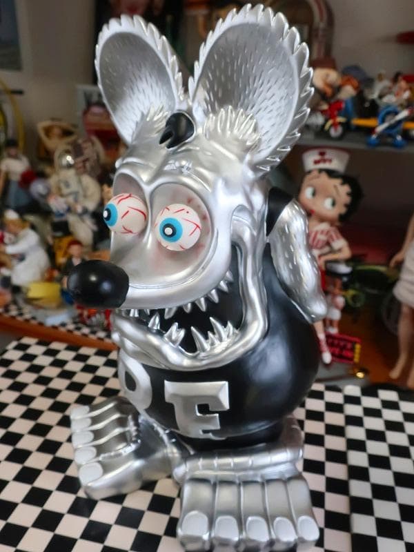 ラットフィンク Rat Fink シルバー 豪華 金運アップ 像 フィギュア