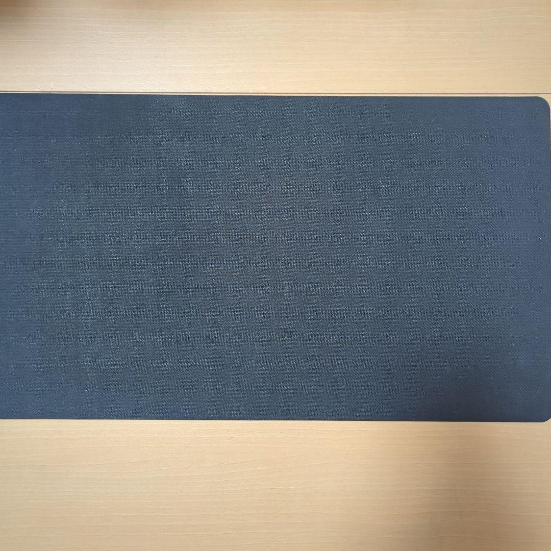 Terese Nielsen Guru  島 プレイマット