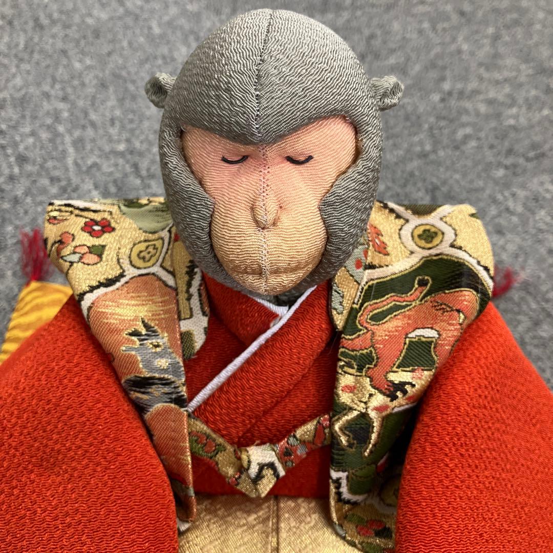 鳥獣文様綴織陣羽織　高台寺所蔵　干支置物　申