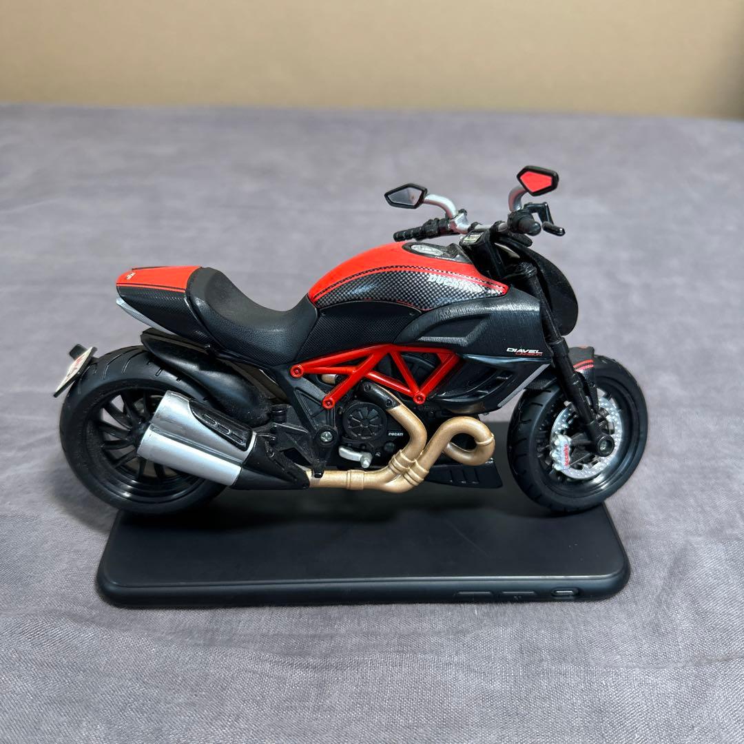 DUCATI モデルバイク
