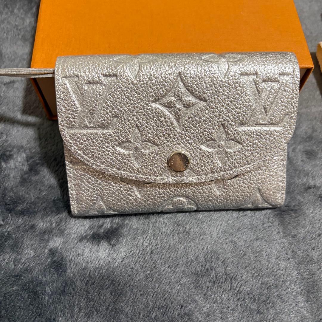 もも ルイヴィトンケース ポルトモネ・ロザリ