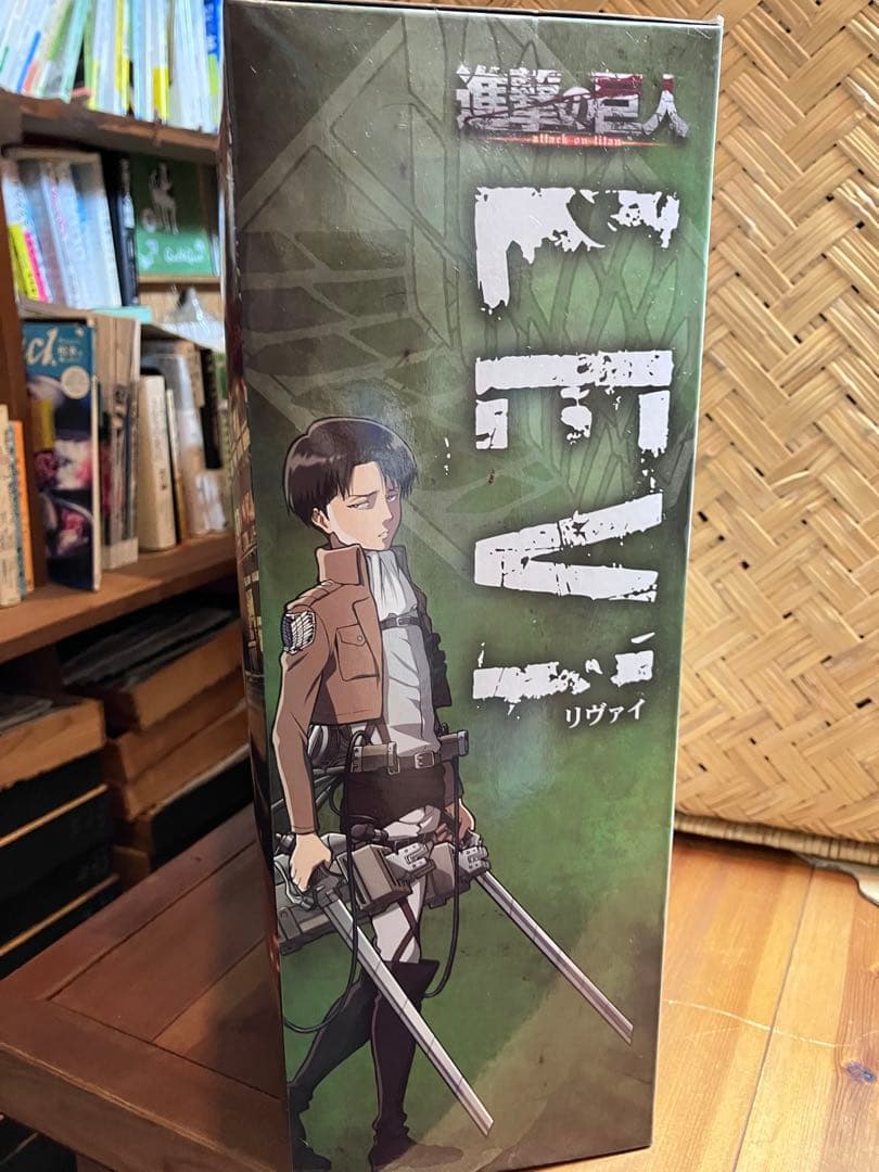 【レア】進撃の巨人 リヴァイ兵長 フィギュア PULCHRA
