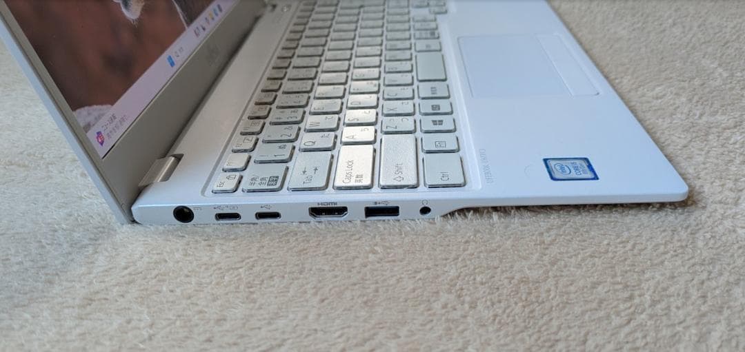 FMV LIFEBOOK【美品】