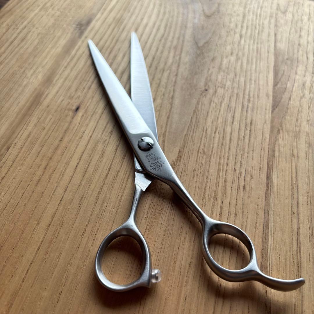 TAA 極薄刃　超仕上げストレートシザー　7インチ