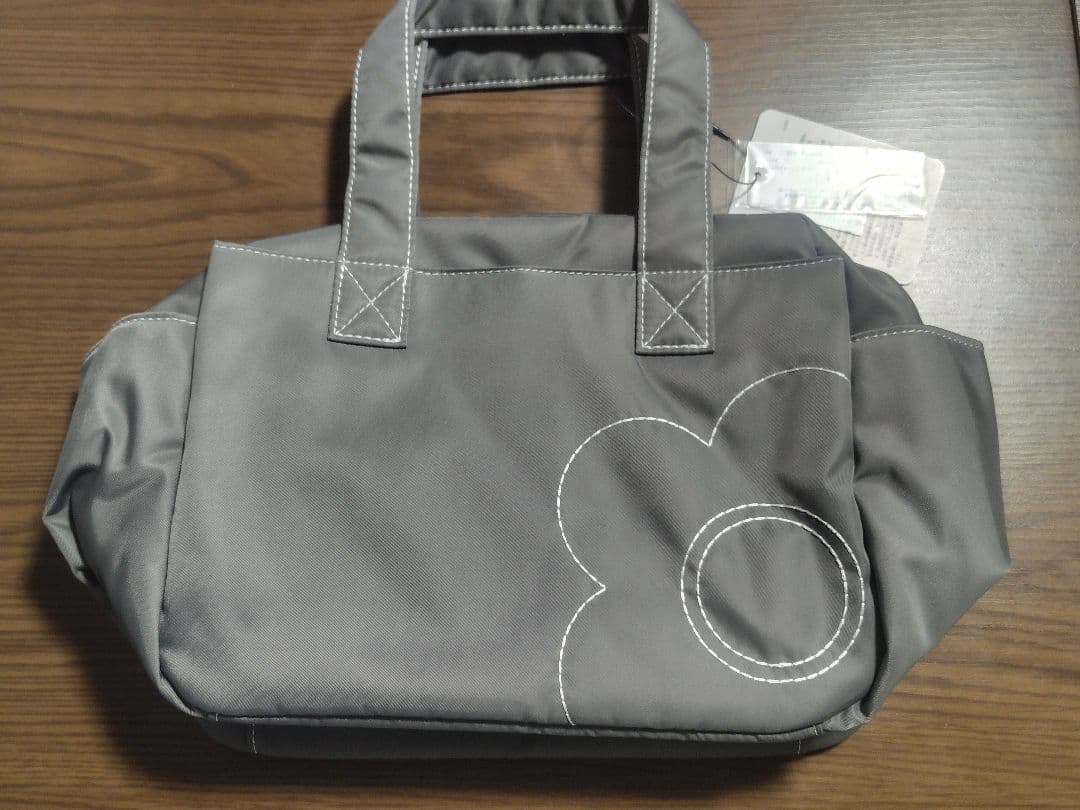 【新品・タグ付き】ナイロンデイジーステッチショルダーバック