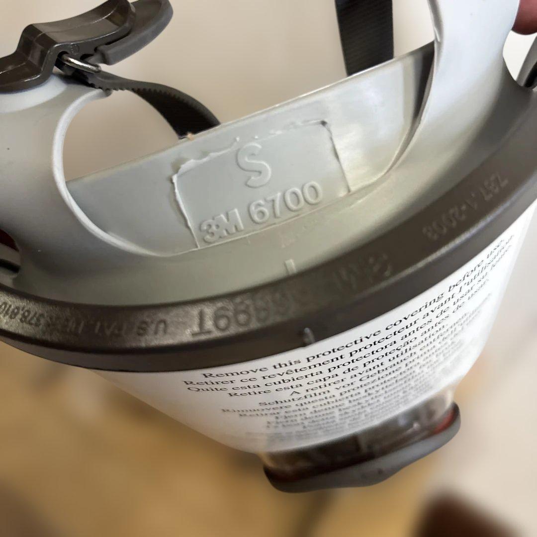 未使用　米軍放出品　3M 6700 FULL FACEPIECE SMALL