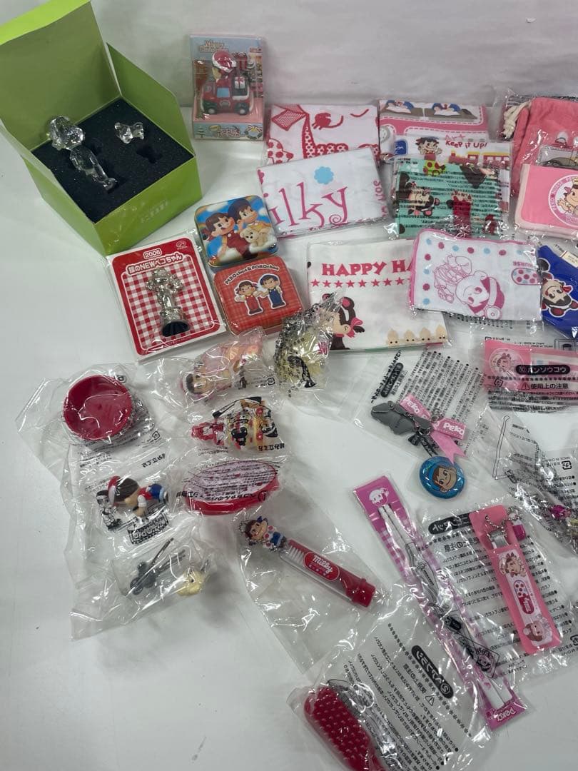 ア*ビ様 ペコちゃん グッズ キーホルダーセット 大量 引退セット
