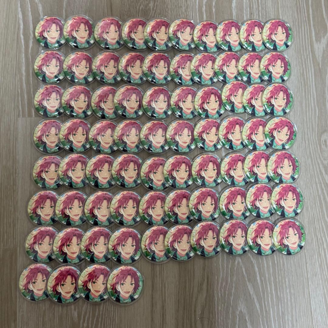 衣更真緒 リンベル 缶バッジ