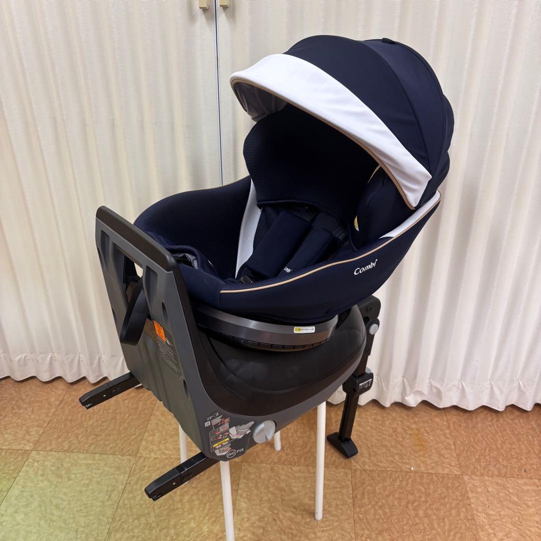 クリーニング済　☆美品☆　コンビ　クルムーヴ　ISOFIX　エッグショック　紺