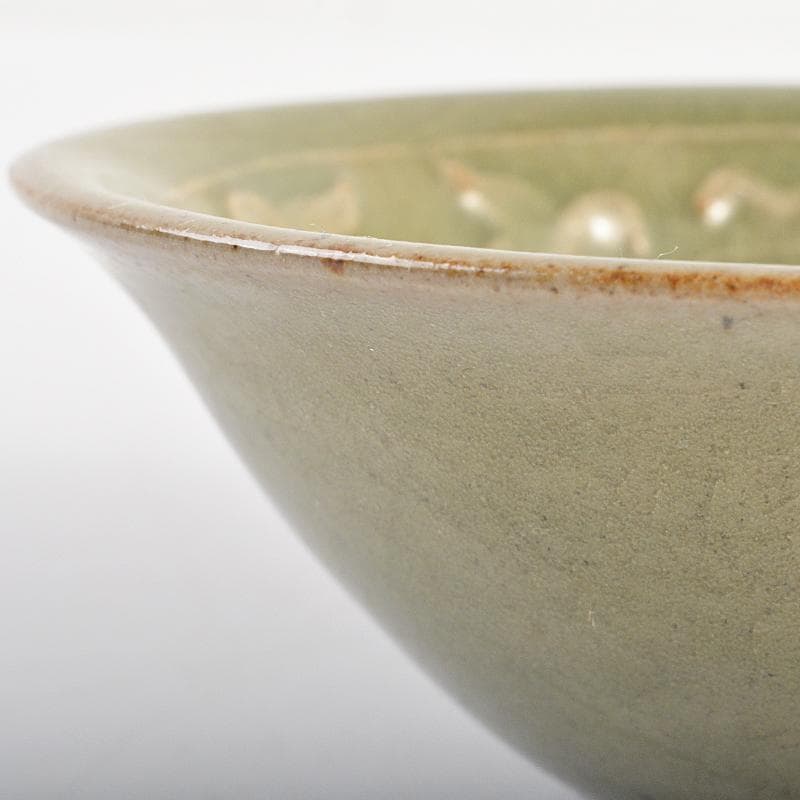 中国　龍泉窯青磁　刻花卉文盃　C　R6947E