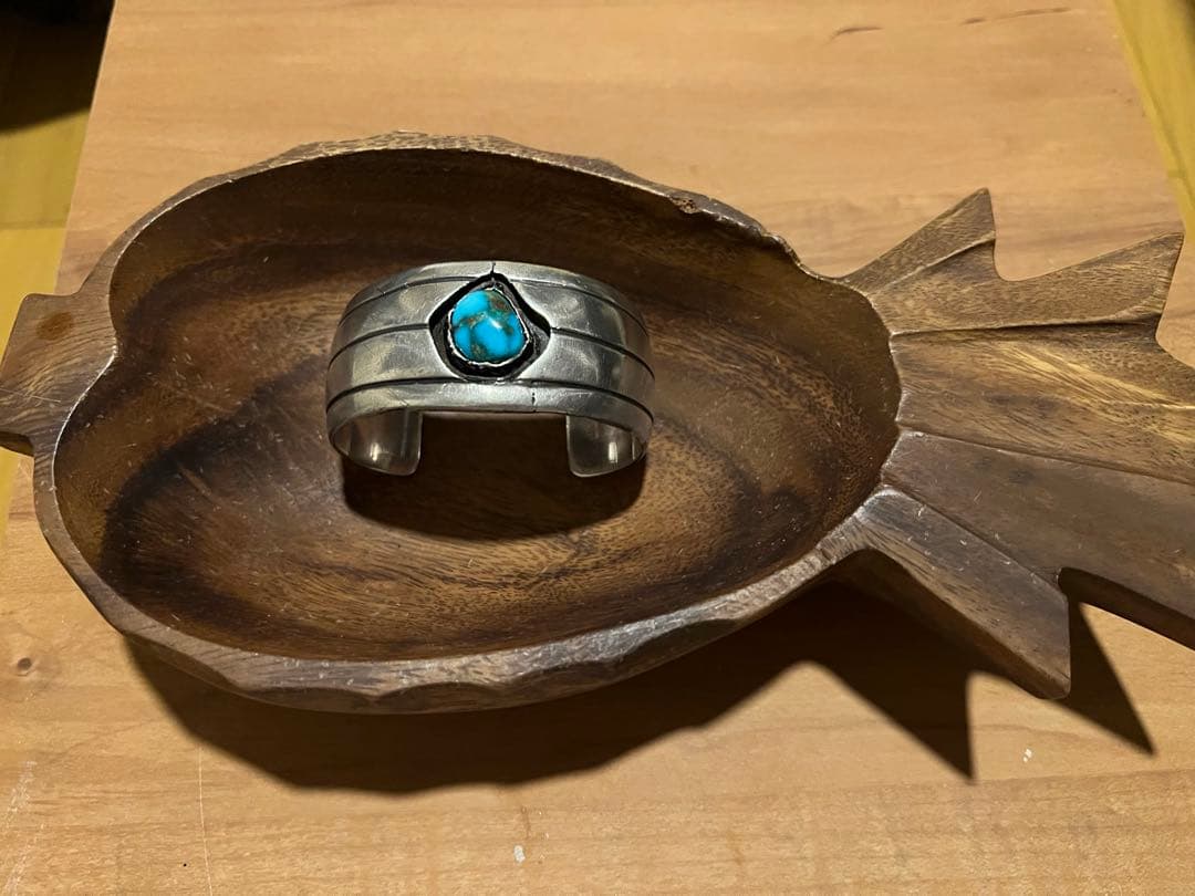 ターコイズ石付きシルバーバングル　インディアンジュエリー　ネイティブアメリカン