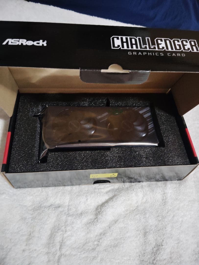 ASRock RX 7700 XT 12GB 未使用品