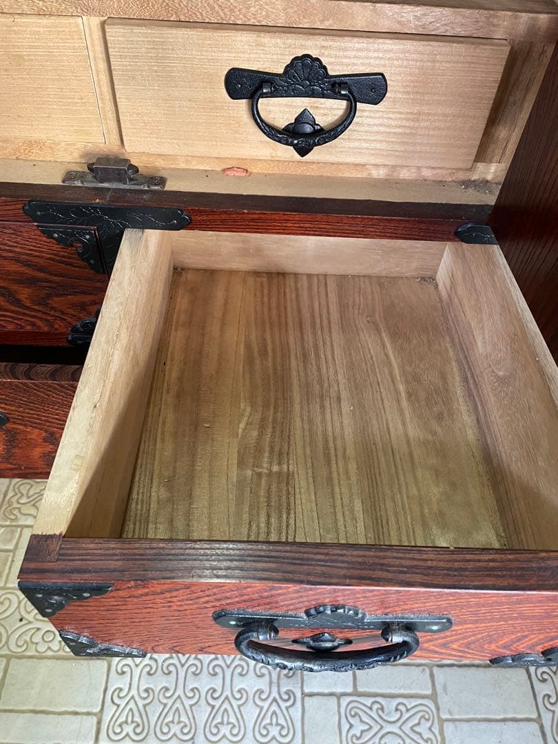 宮城県　岩谷堂箪笥