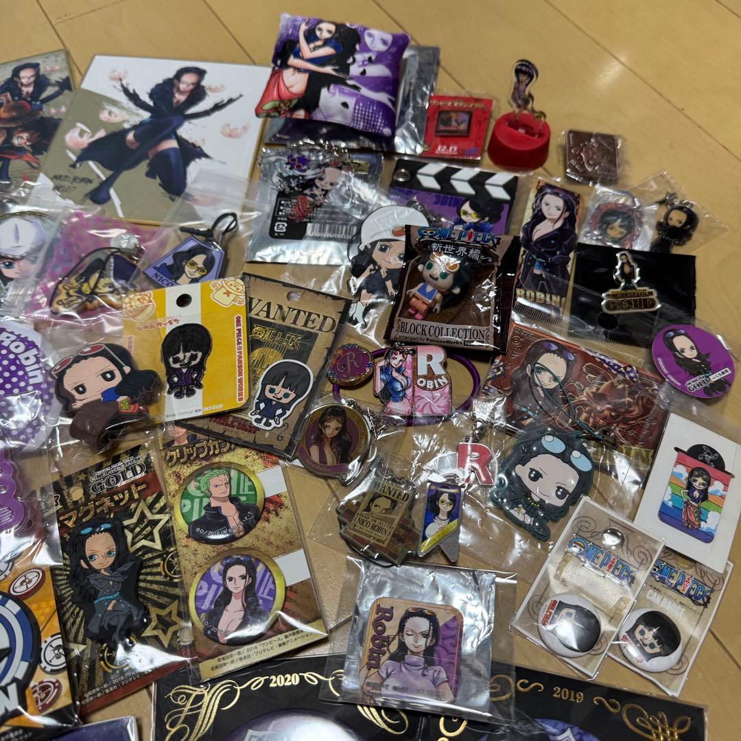 ONEPIECE ロビン BD缶バッチ セット