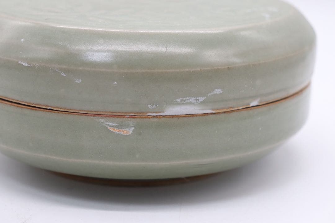 中国　青磁蓋物　青磁　送料込み0406