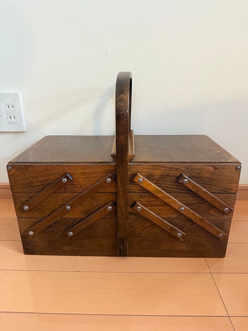 収納箱　大容量裁縫箱　フランスアンティーク　ノルウェー　木製　ヴィンテージ