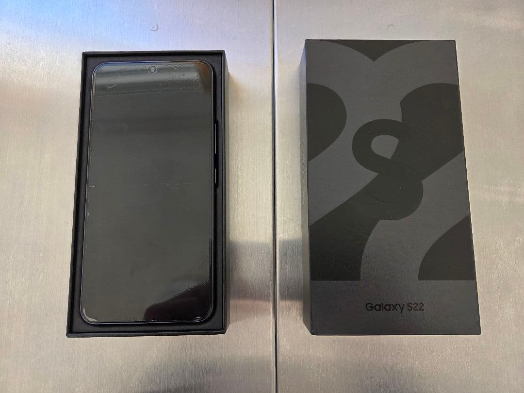 Samsung Galaxy S22 本体 ブラック SCG13 256GB