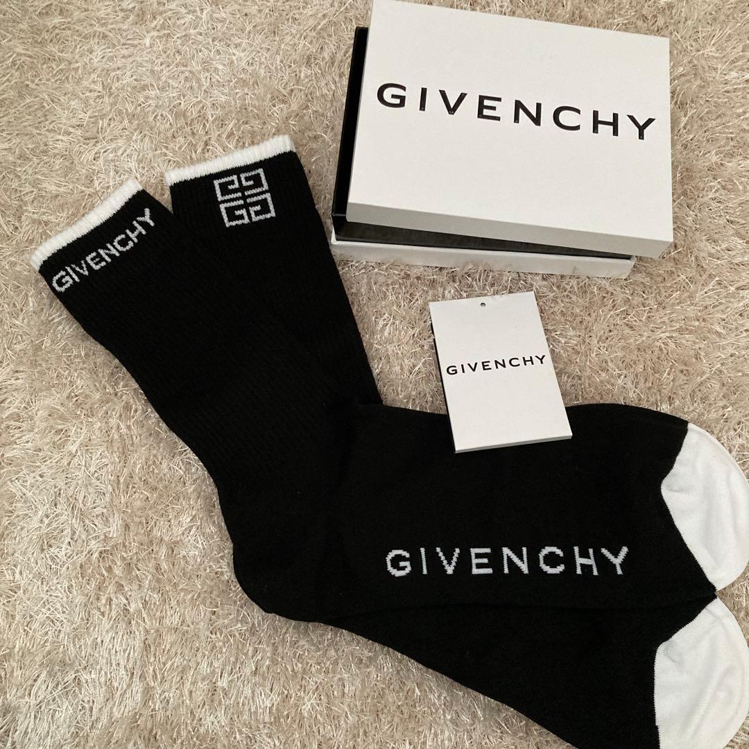 GIVENCHY ジバンシー 靴下 ロゴデザイン ソックス 4G ブラック　特価