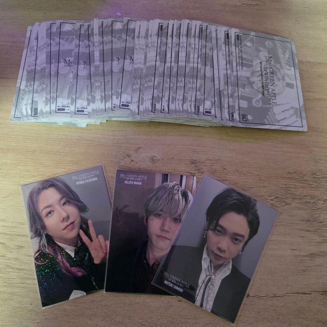 Mrs. GREEN APPLE WhiteLounge フォトカ